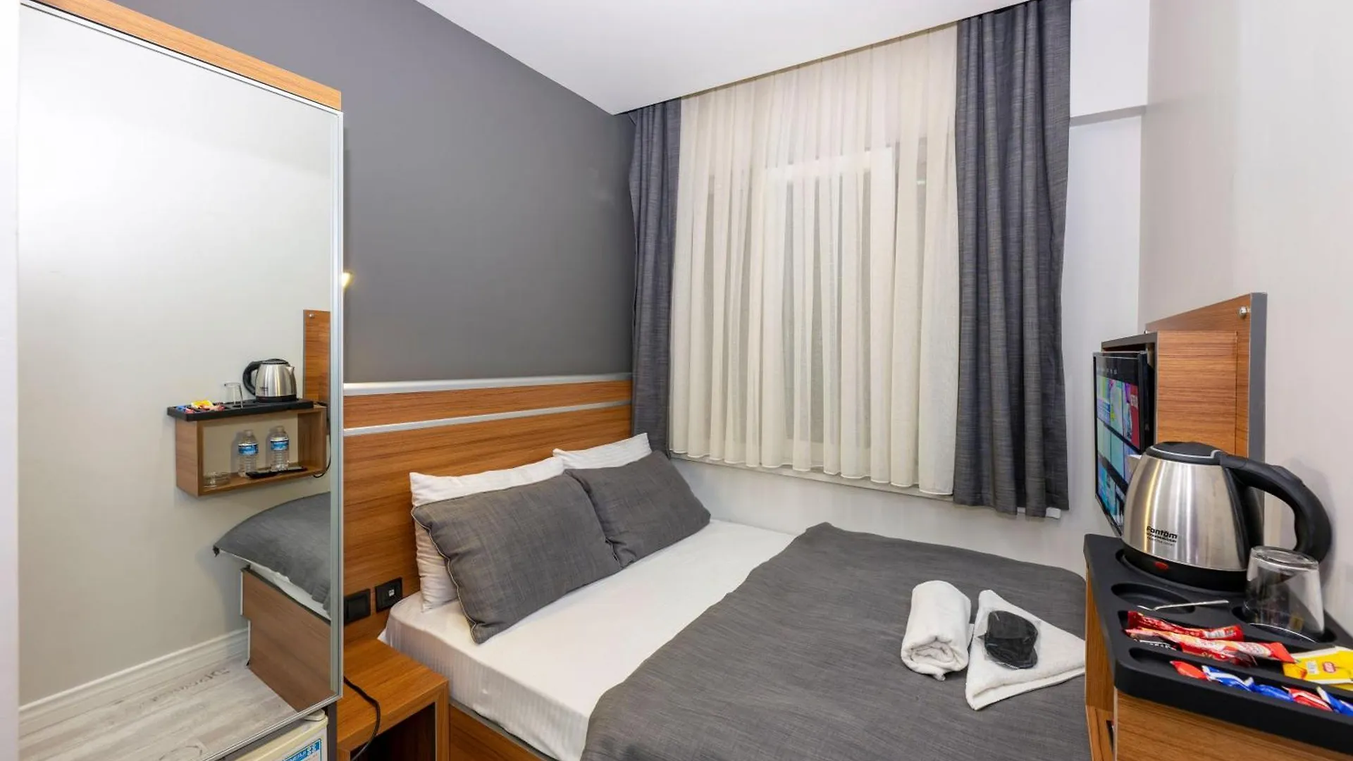 Mayza Otel Стамбул 3*,